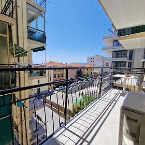 50 Metri Dal Mare - Free Parking E A/c Appartement