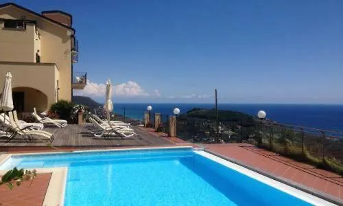 Vakantiehuis Casa Vacanze Santi Pietra Ligure Italië